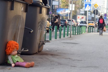 Не сакам да играм со тебе повеќе